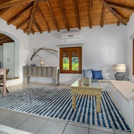 Amouage Boutique Home コリオス エクステリア 写真